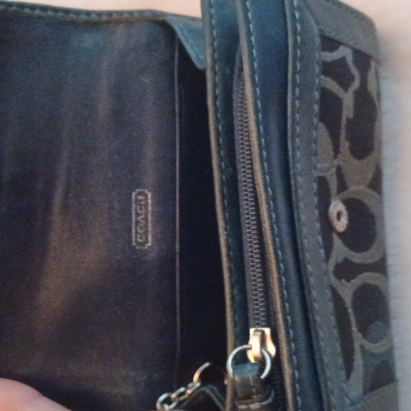 Coach Wallet - Picture 3 of 5